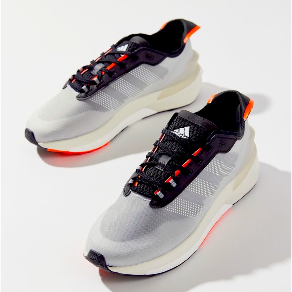 Adidas Avery Sneakers W 7/ M 5.5 NEW